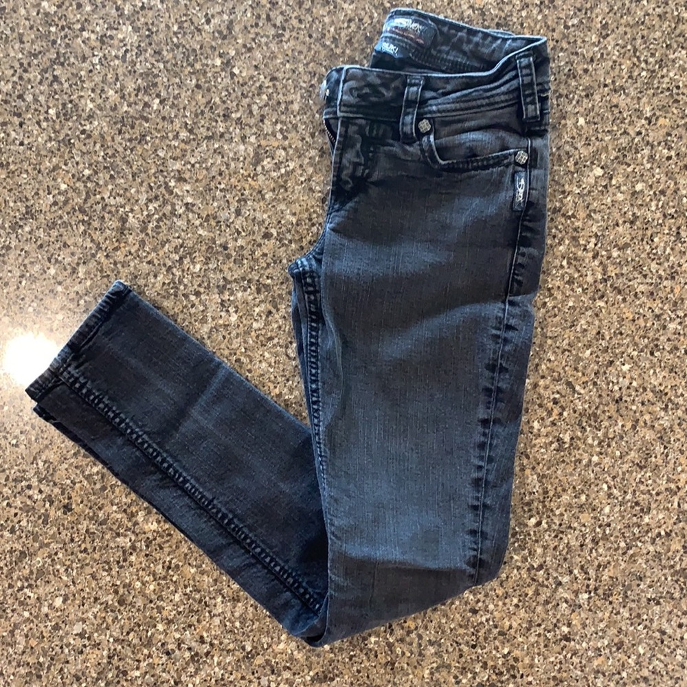 Silver Suki mid skinny W26/L31 black jeans